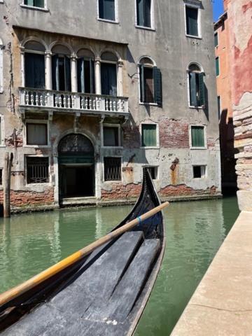 San Marco Apartment With Canal View Венеция Екстериор снимка